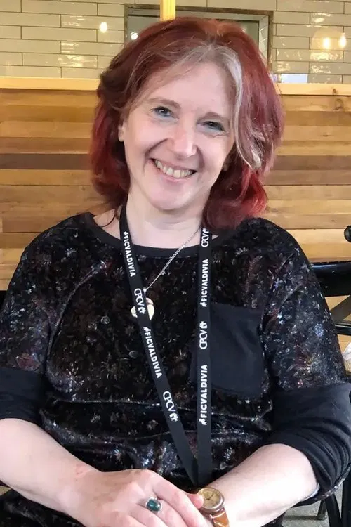 Ana Poliak profile picture