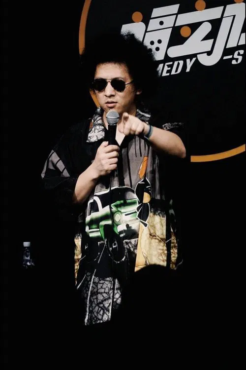 黑灯 profile picture