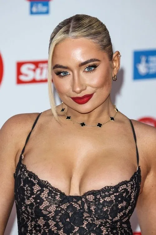 Saffron Barker profile picture