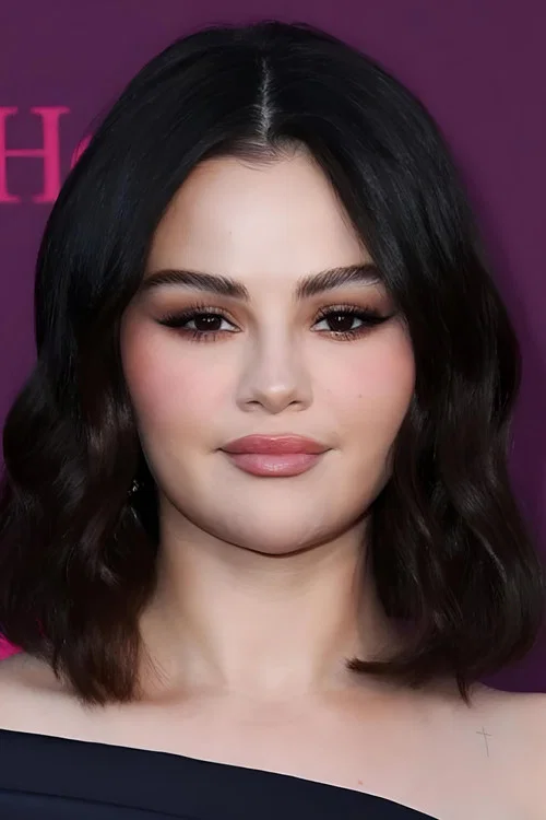 Selena Gomez profile picture