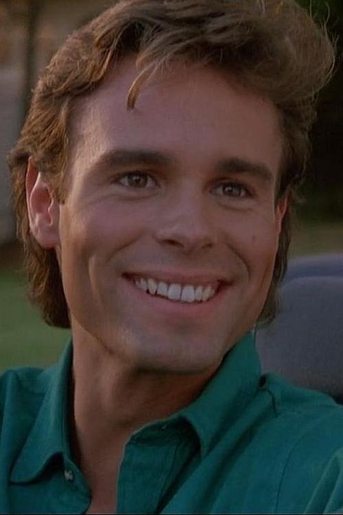 Patrick Lowe profile picture