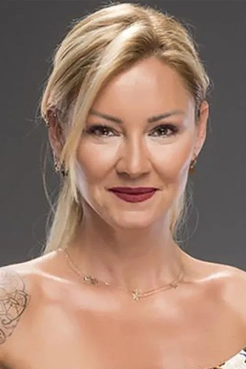 Pınar Altuğ profile picture