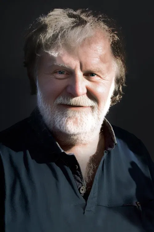 Leo Dickinson profile picture