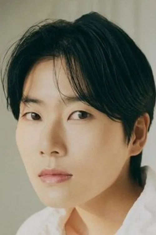 Ahn Yoon Jin profile picture