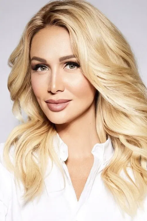 Виктория Лопырёва profile picture