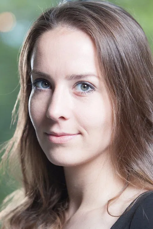 Hella Tolnai profile picture