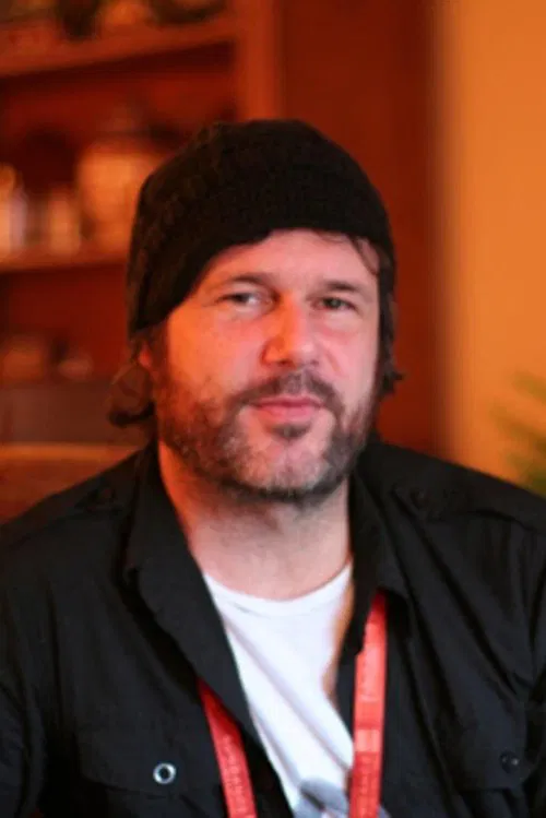 Robinson Devor profile picture