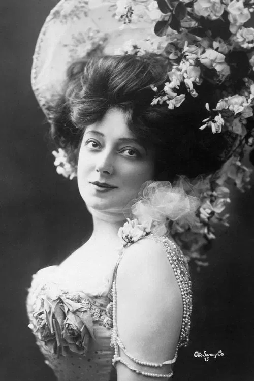 Anna Held profile picture