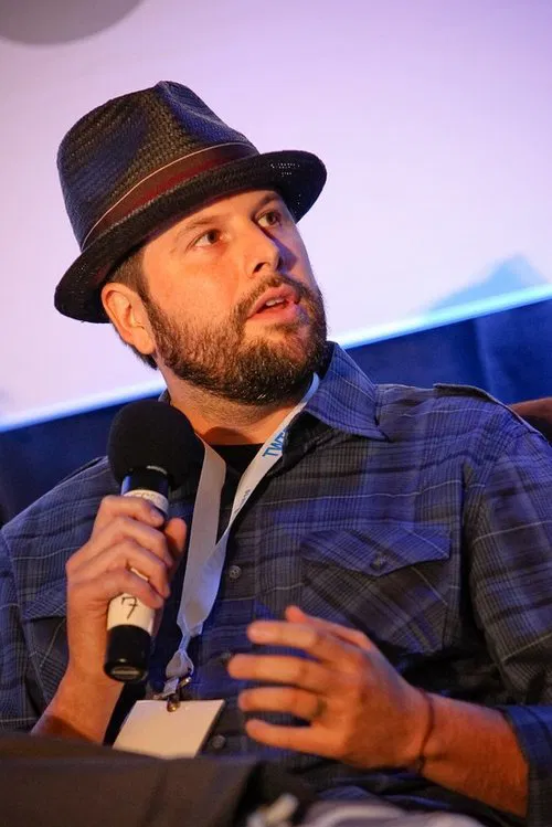 Nic Adler profile picture