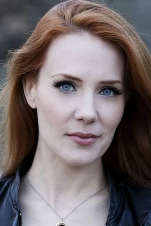Simone Simons profile picture