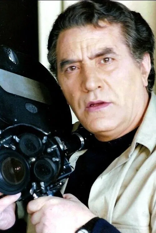 Juan Piquer Simón profile picture