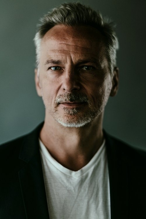 David C. Bunners profile picture