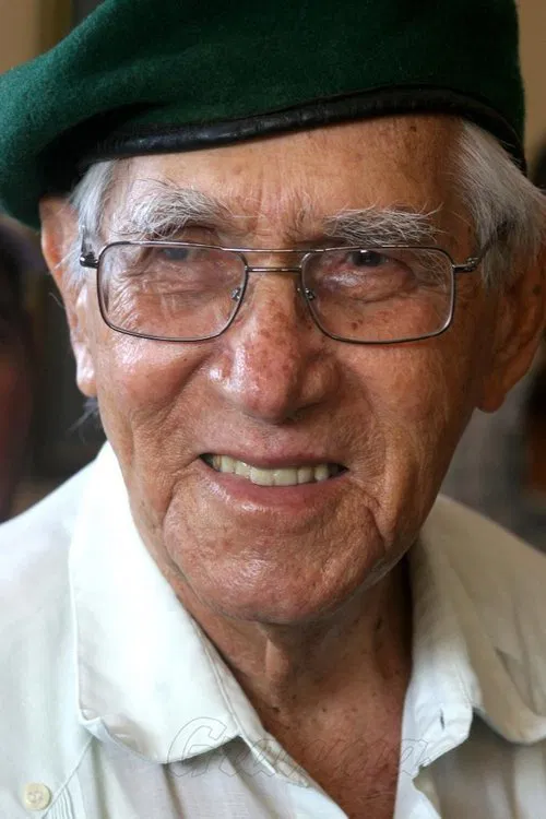 Salvador Wood profile picture