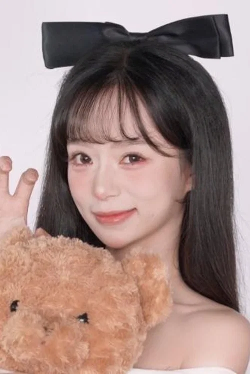 吕丹妮 profile picture