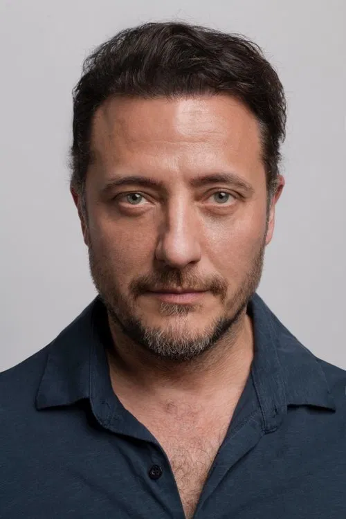 Yiğit Özşener profile picture