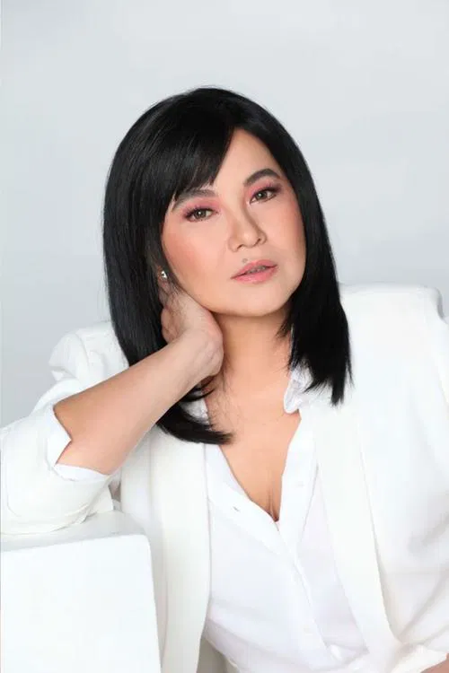 Lorna Tolentino profile picture