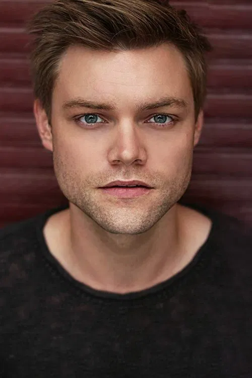 Julian Mau profile picture