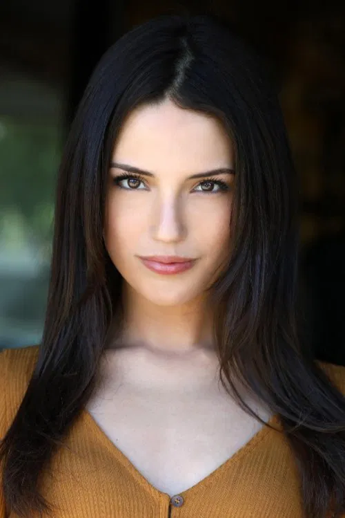 Caitlin Serros profile picture