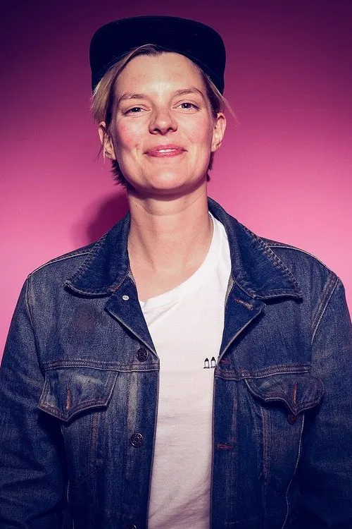 Laura Kampf profile picture