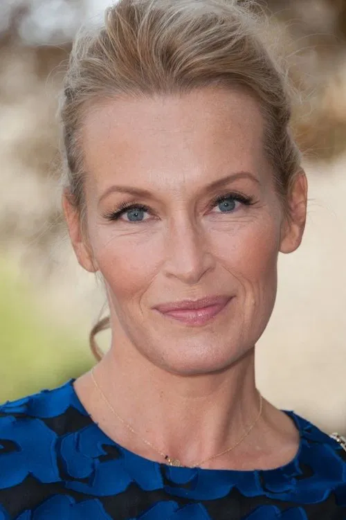 Estelle Lefébure profile picture