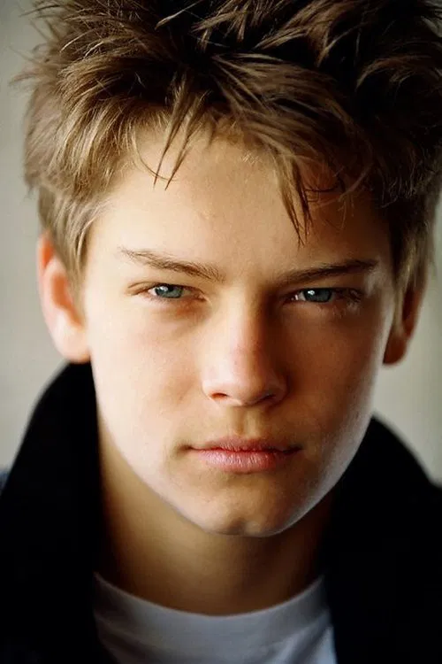 Oliver Adams profile picture