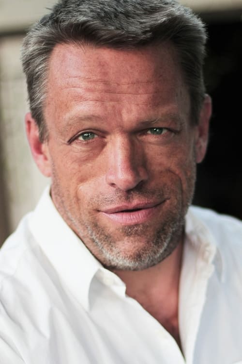 Brian Thompson profile picture