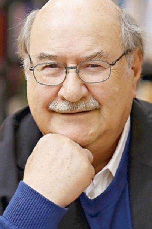 Antonio Skármeta profile picture