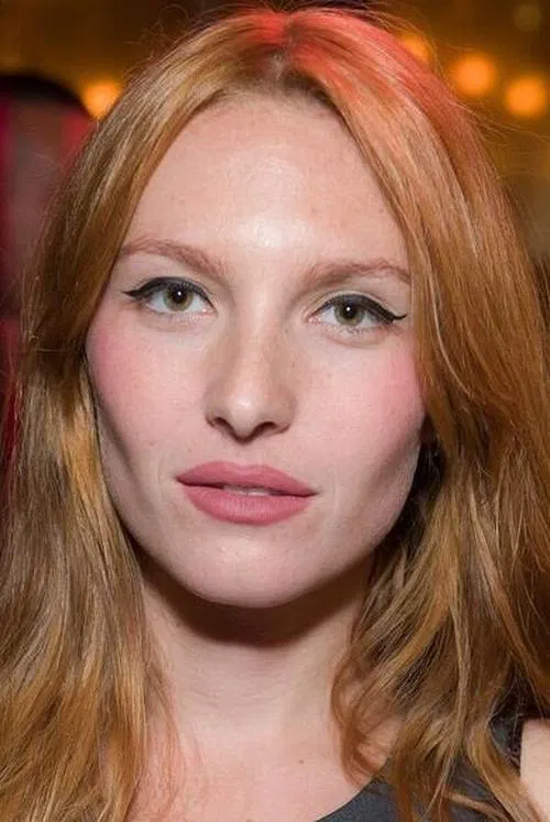 Joséphine de la Baume profile picture