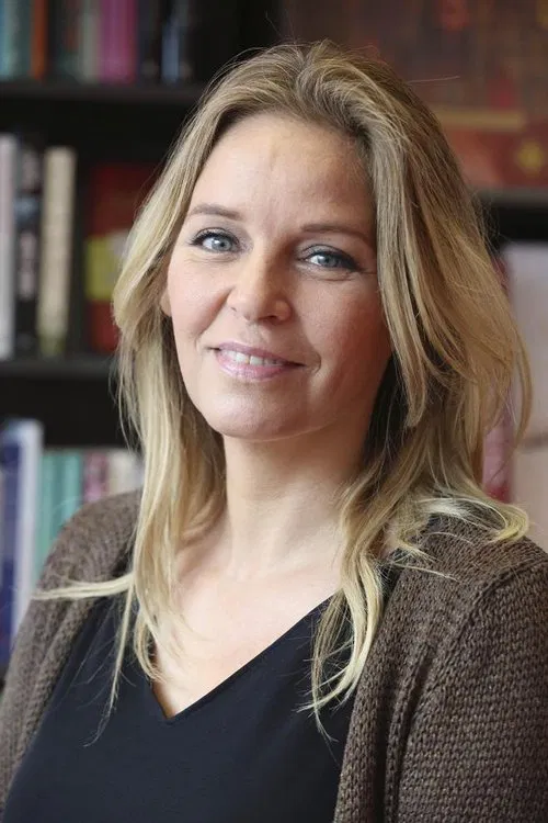 Esther Verhoef profile picture