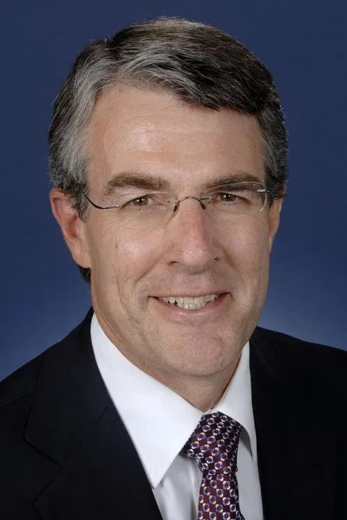 Mark Dreyfus profile picture