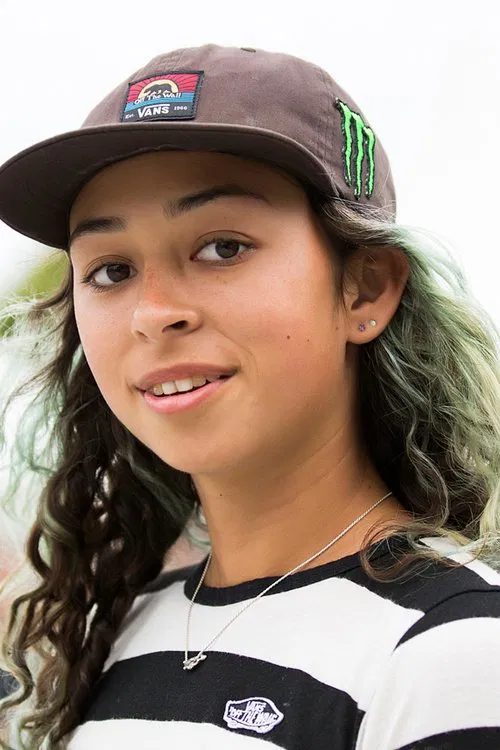 Lizzie Armanto profile picture