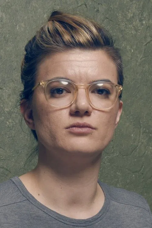 Leslye Headland profile picture