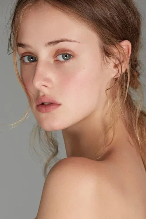 Anna van Patten profile picture