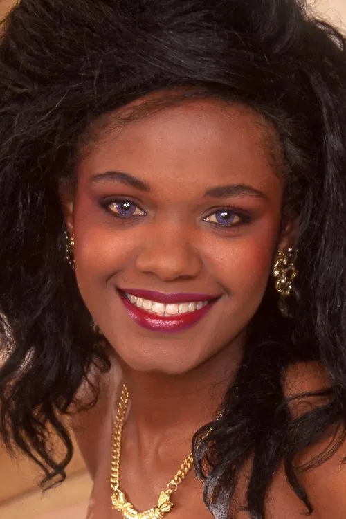 Mickaela profile picture