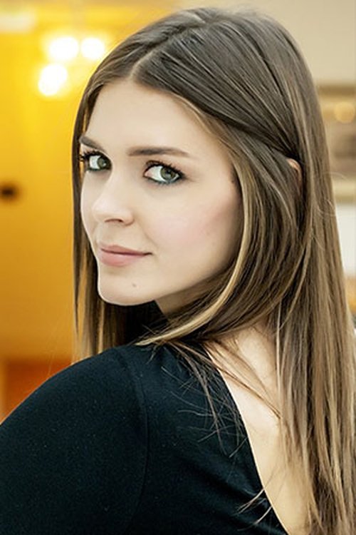 Zeynep Özder profile picture