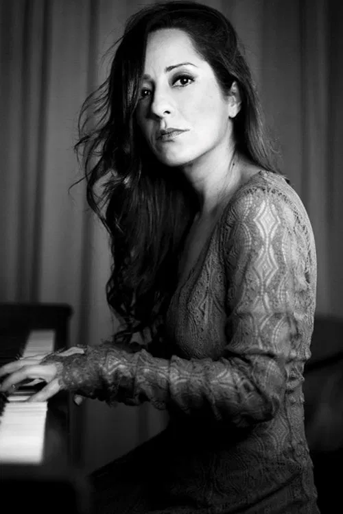Alessandra De Rosario profile picture