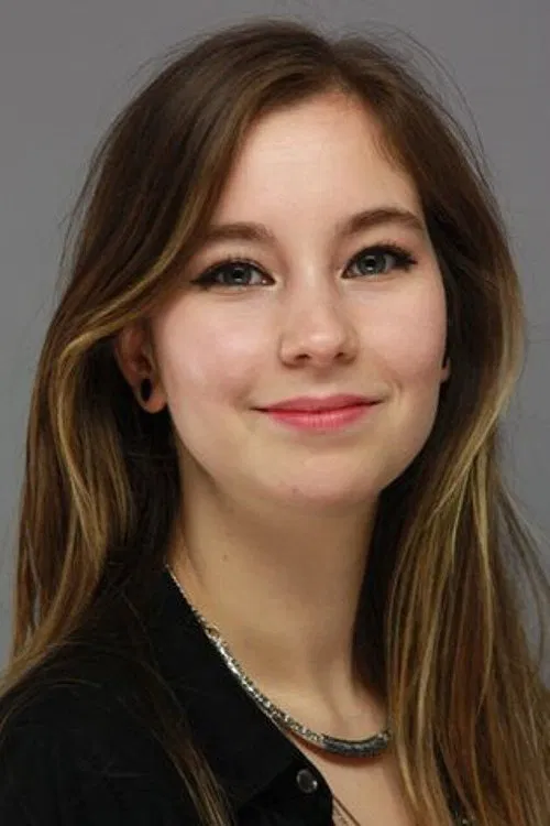 Gökçe Uzuner profile picture