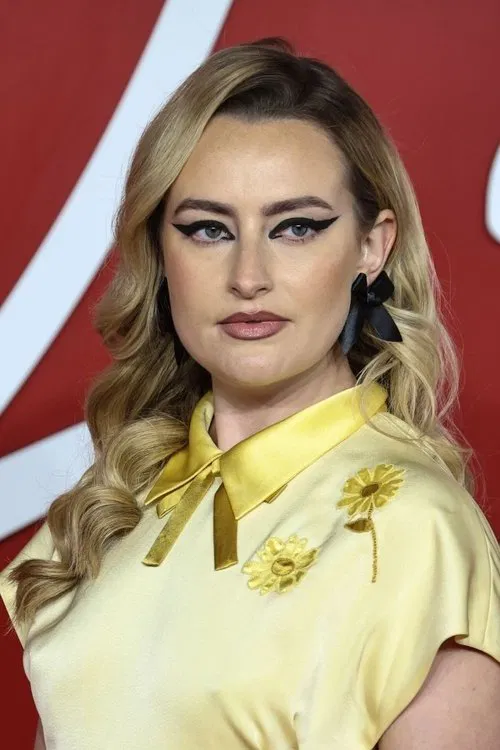 Amelia Dimoldenberg profile picture