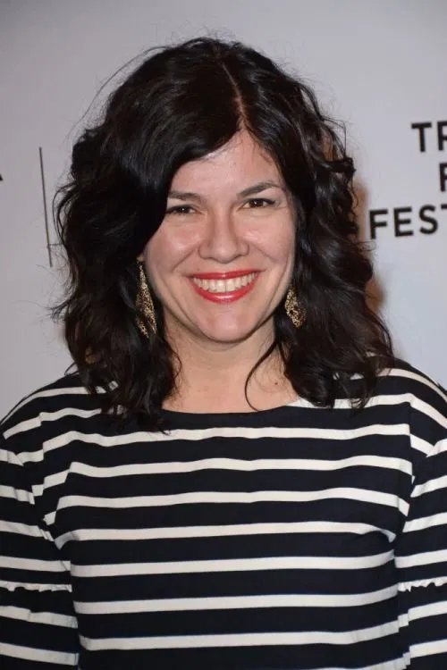 Annie J. Howell profile picture