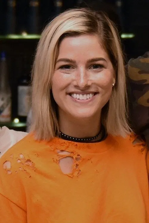 Cassadee Pope profile picture