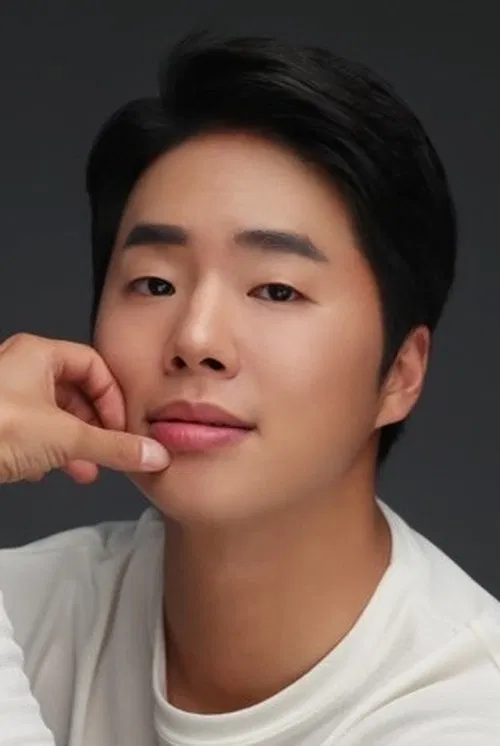 Park Moo-Yum profile picture