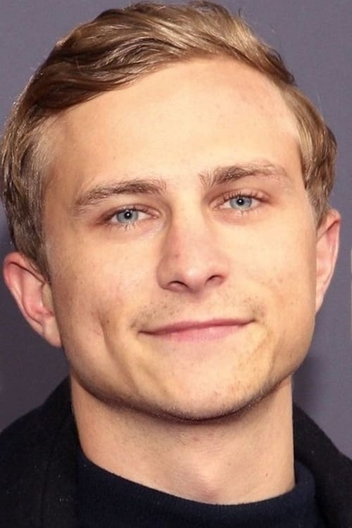 Max Hubacher profile picture