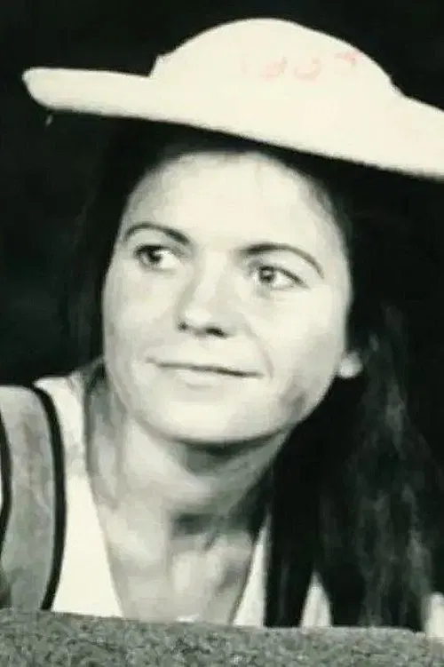 Sarah-Jane Holm profile picture