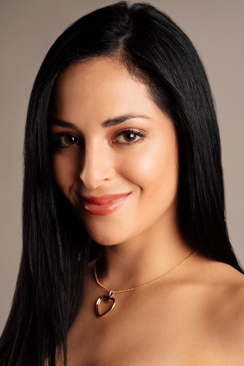 Andrea Luna profile picture
