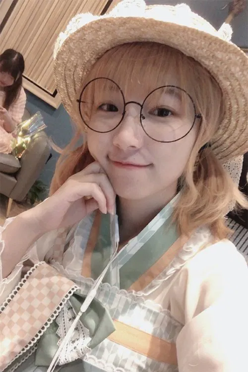 Shuang Zhao profile picture