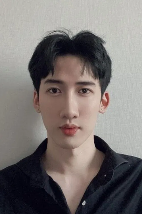 Phiravich Chotsatirasakul profile picture