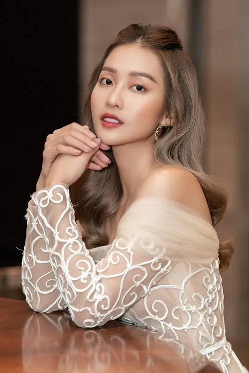 Khả Ngân profile picture