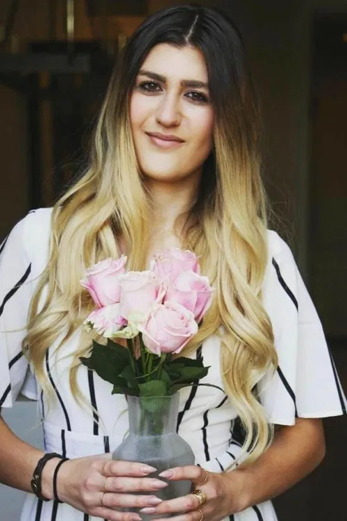 Emma Montazami profile picture
