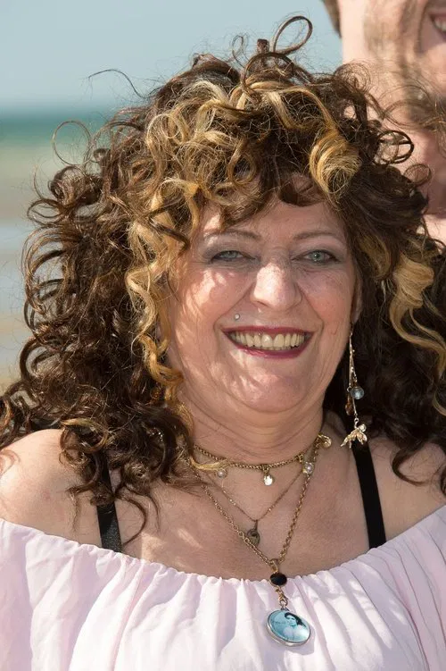 Angélique Litzenburger profile picture