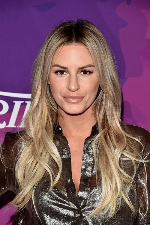 Morgan Stewart profile picture